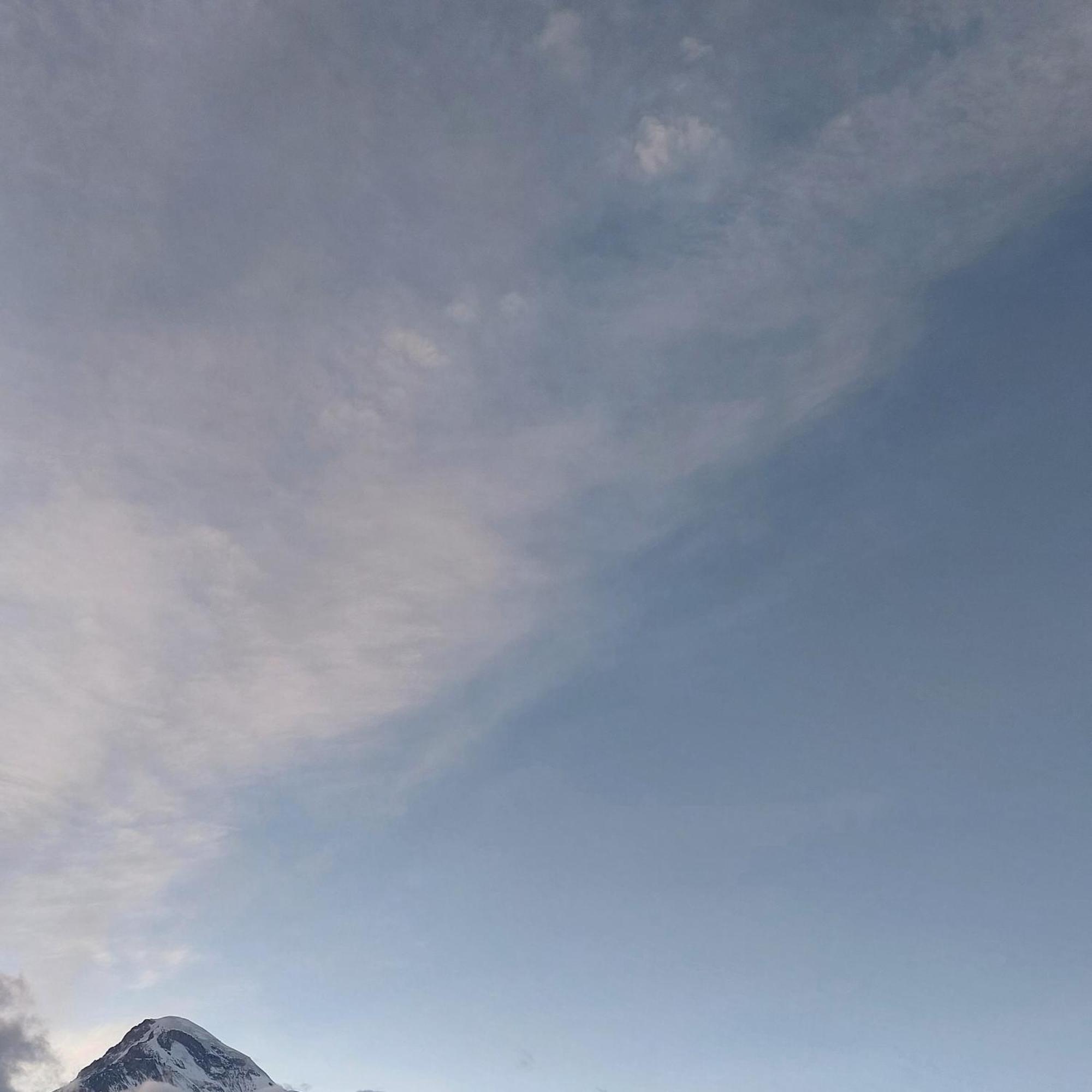The White House Hotell Kazbegi Rum bild
